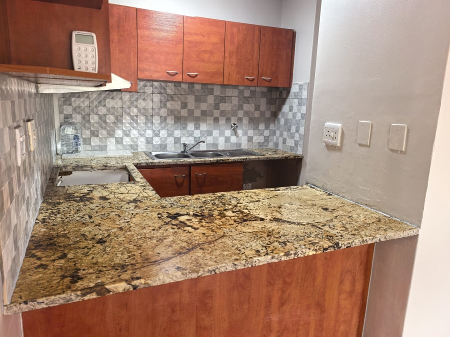 To Let 3 Bedroom Property for Rent in Parklands Western Cape